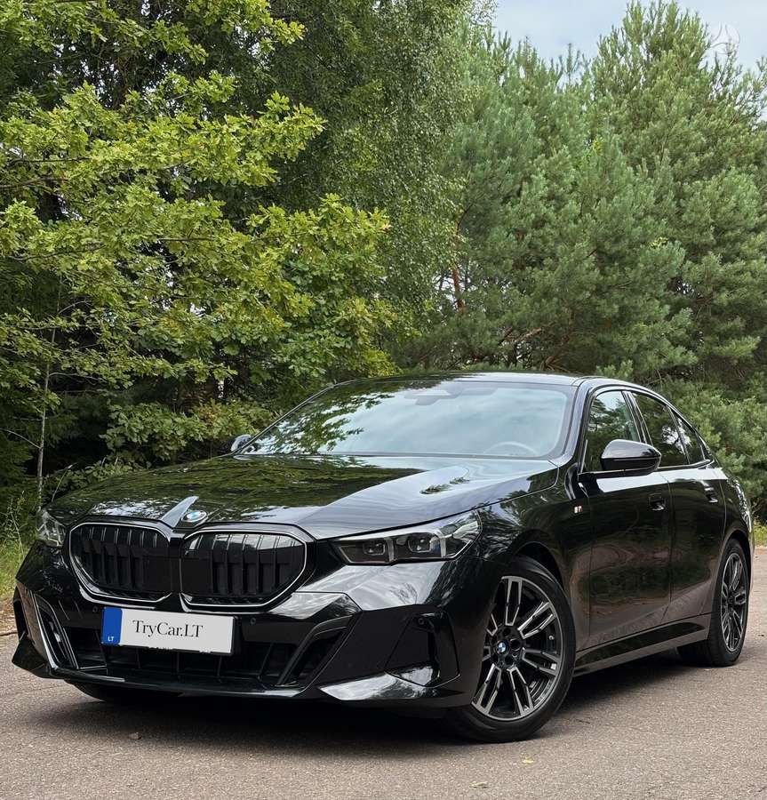 BMW 520, 2.0 l., saloon / sedan