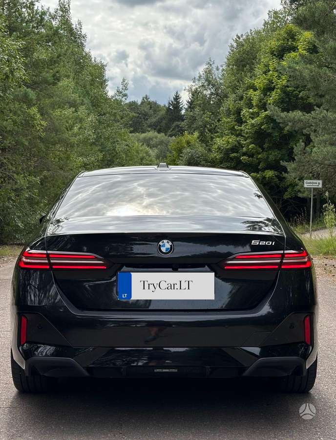 BMW 520, 2.0 l., sedanas