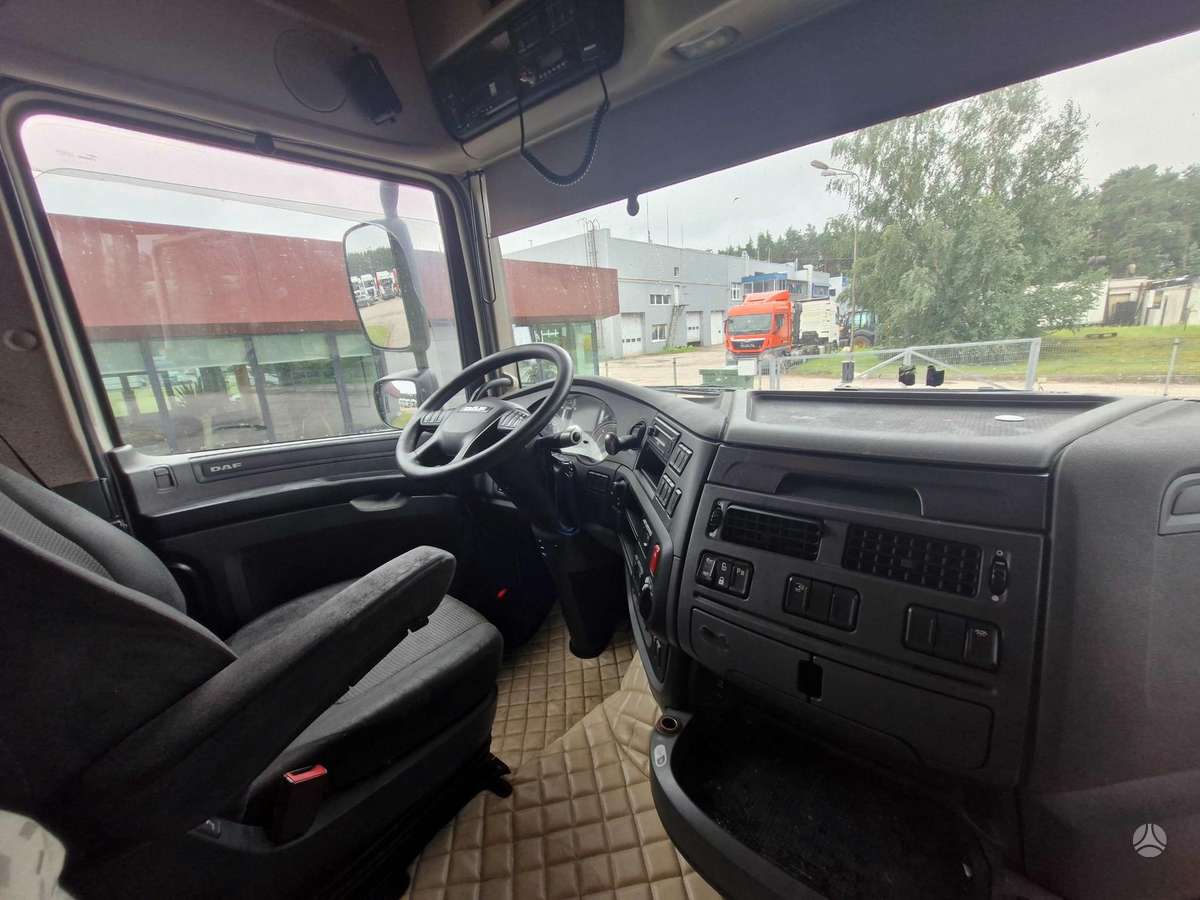 DAF XF460 FT, double sleeper