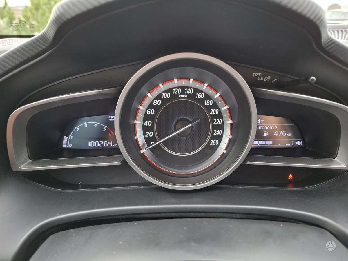 Mazda 3, 1.5 l., hatchback