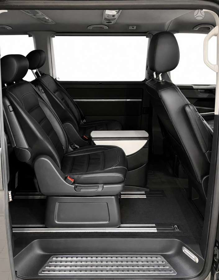 Volkswagen Multivan, 2.0 l., Минивэн