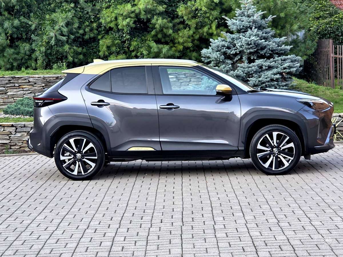 Toyota Yaris Cross - 12