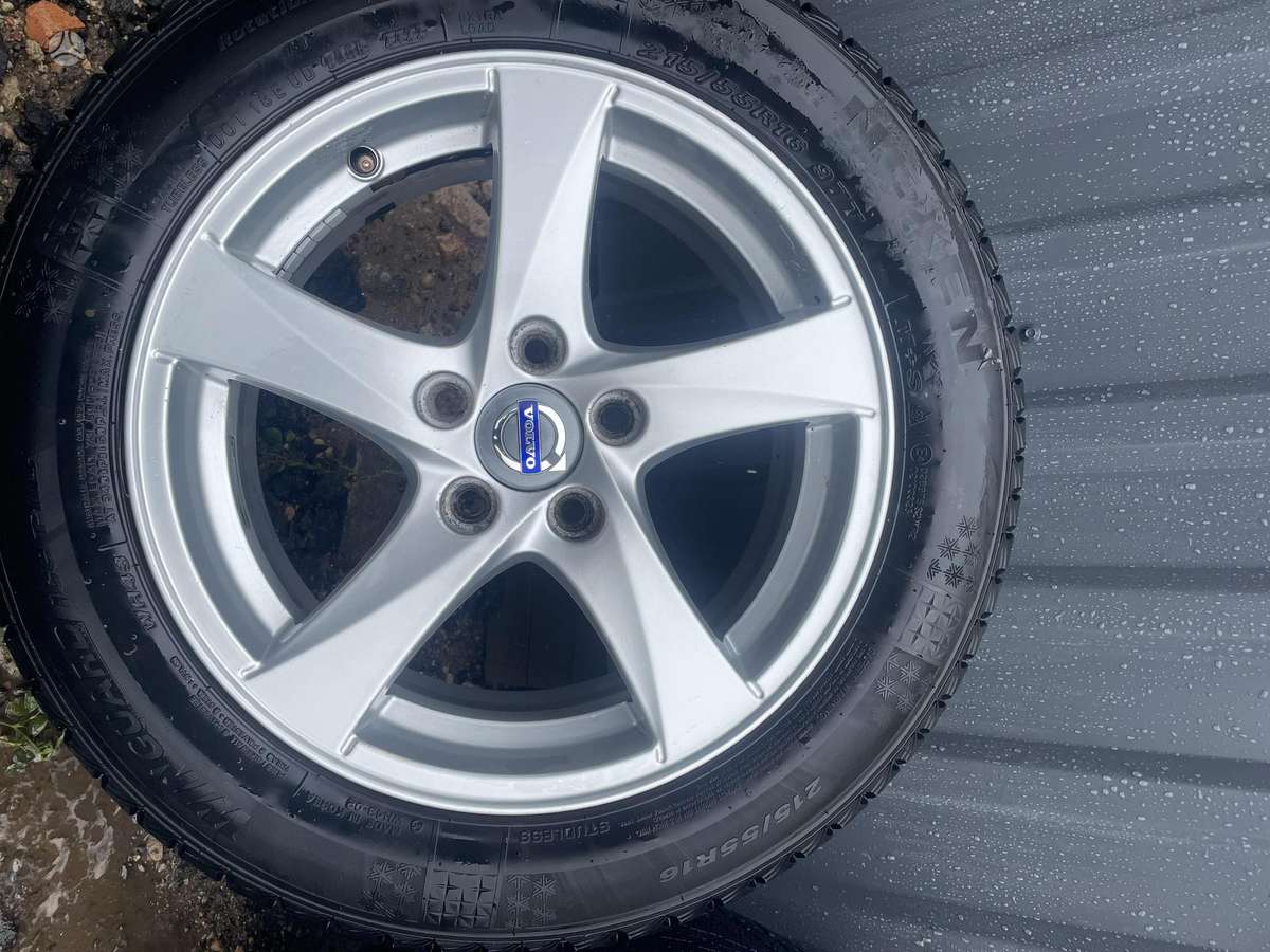 Volvo, lengvojo lydinio, R16