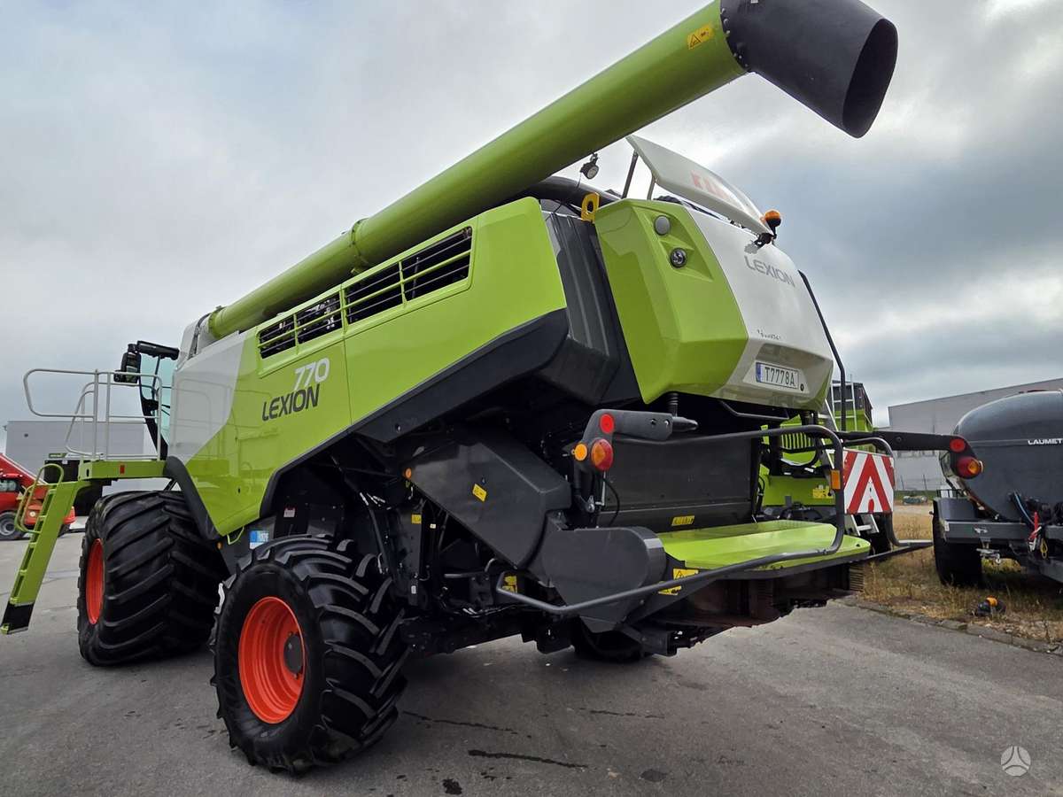Claas Lexion 770, combine harvesters