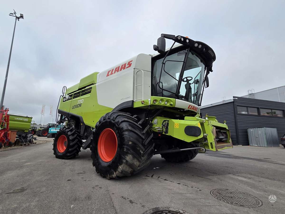 Claas Lexion 770, combine harvesters