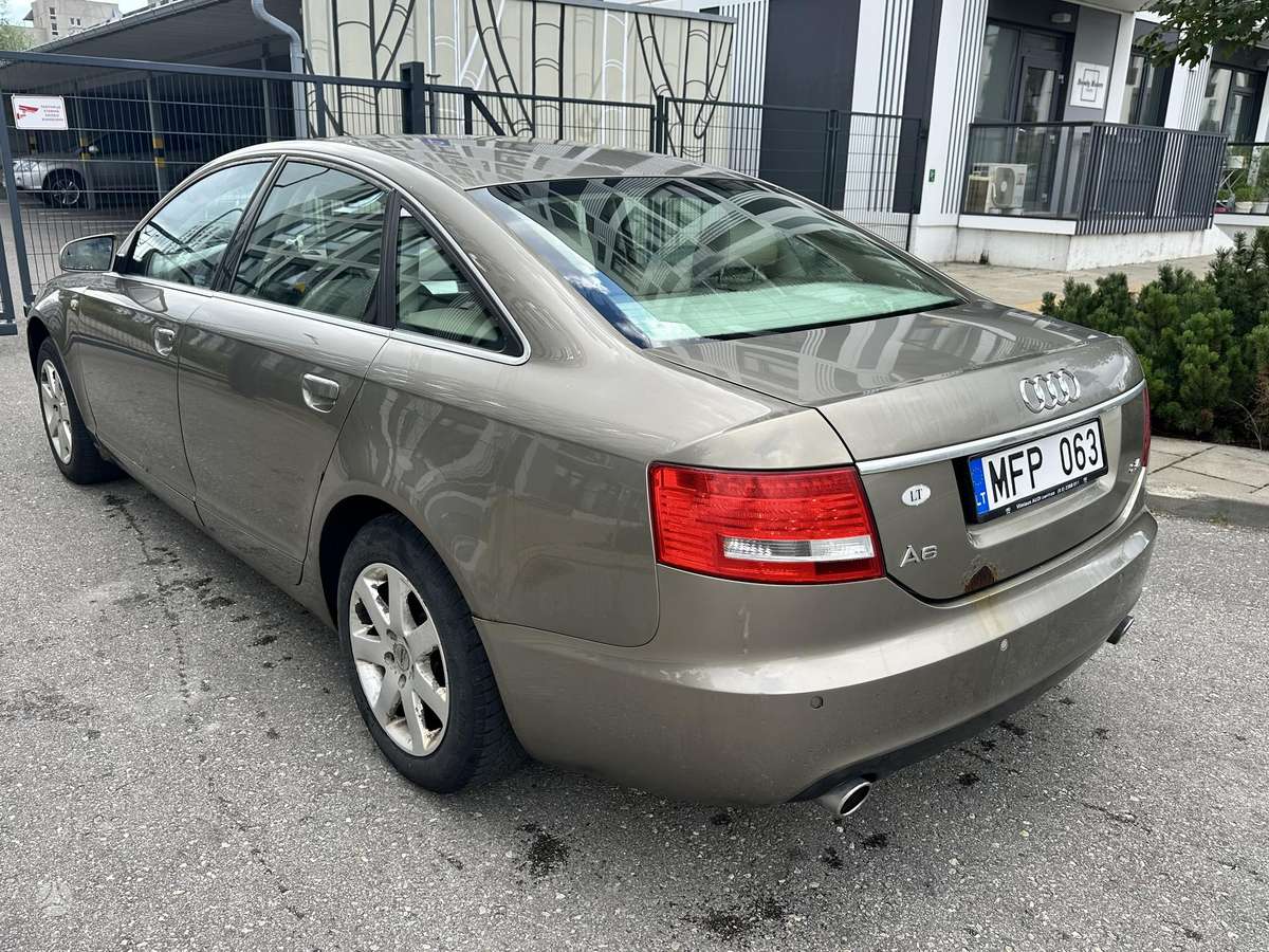 Audi A6, 2.4 l., Седан