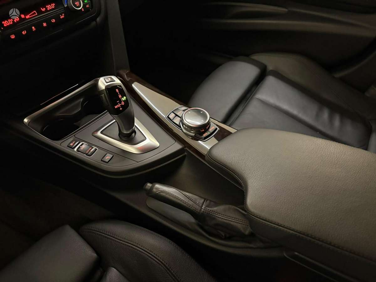 BMW 330, 3.0 l., Универсал
