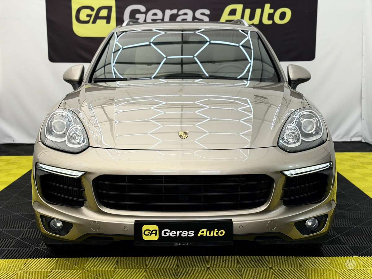 Porsche Cayenne, 3.0 l., Внедорожник / Кроссовер