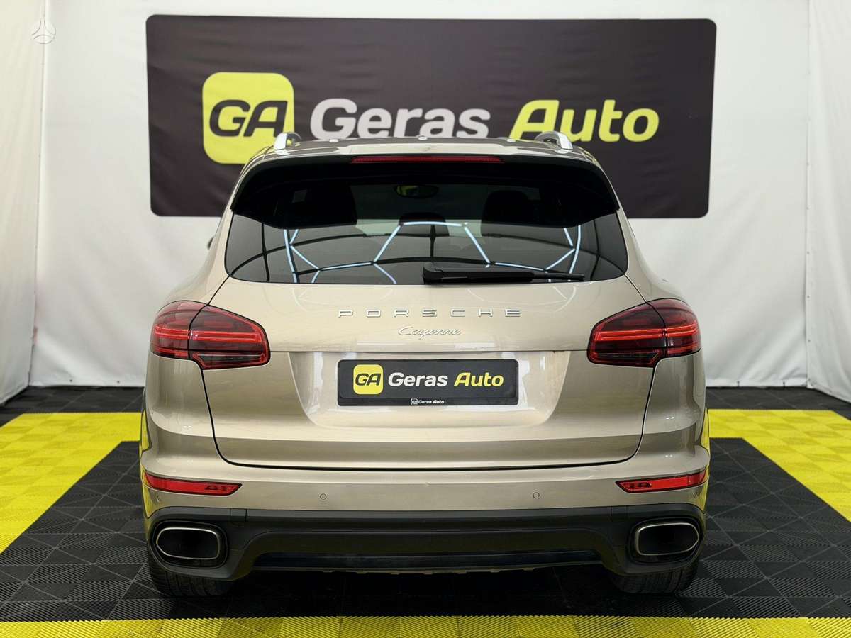 Porsche Cayenne, 3.0 l., Внедорожник / Кроссовер