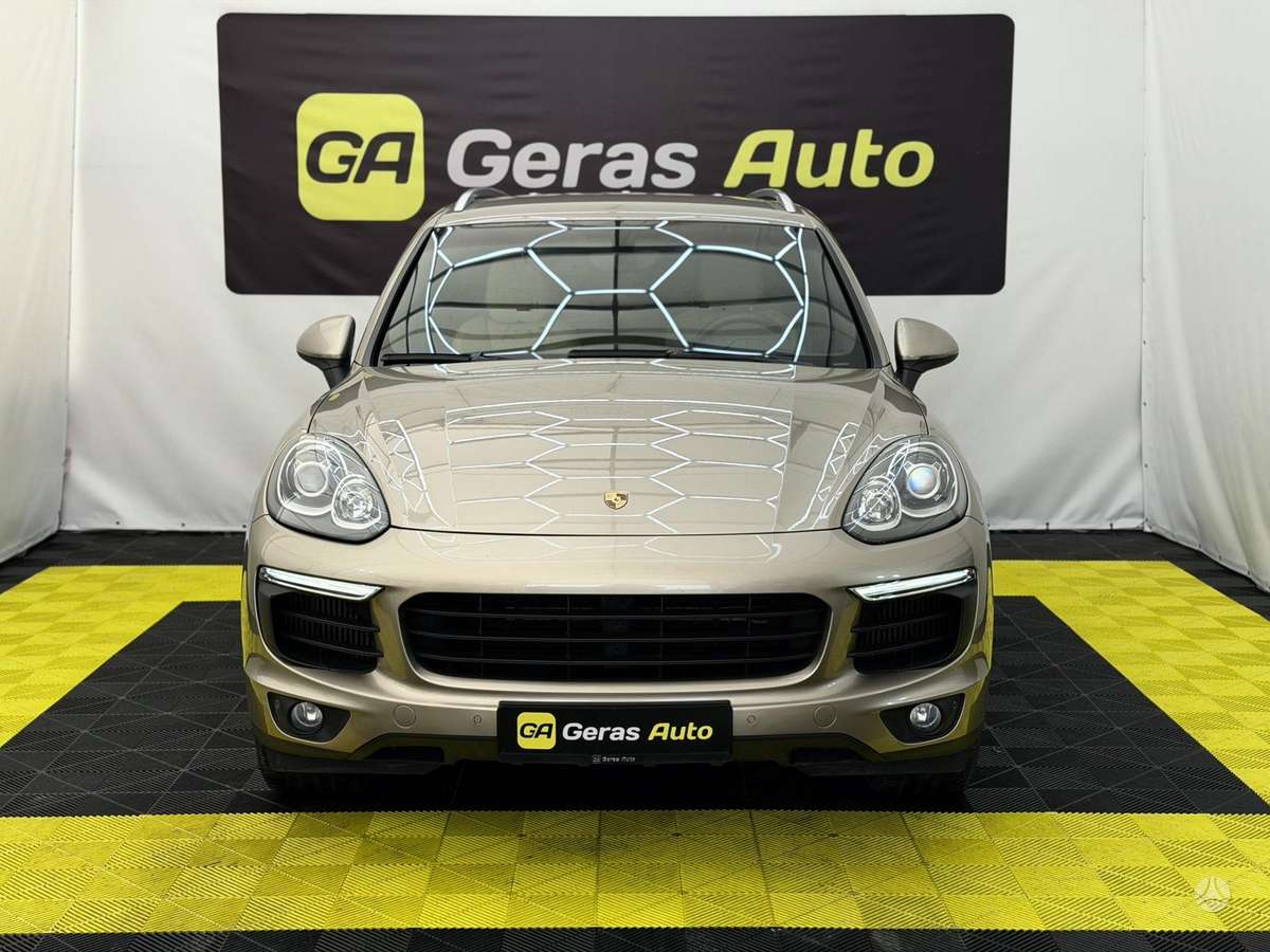 Porsche Cayenne, 3.0 l., Внедорожник / Кроссовер