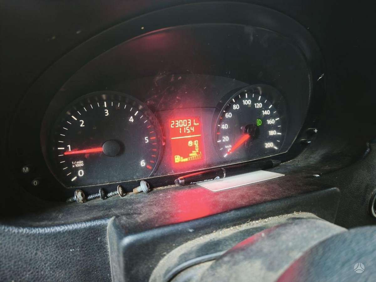 Volkswagen Crafter - 11