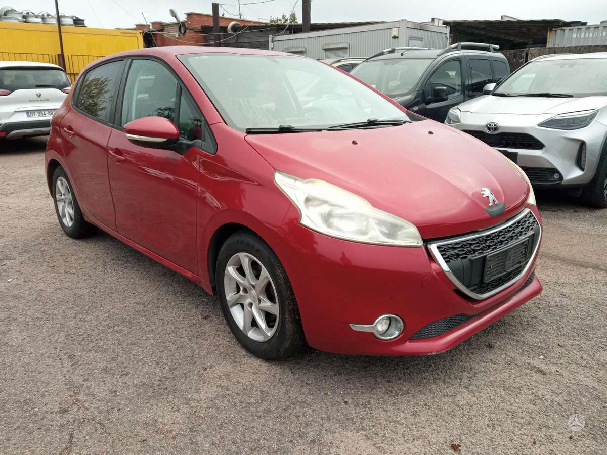 Peugeot 208 - 2