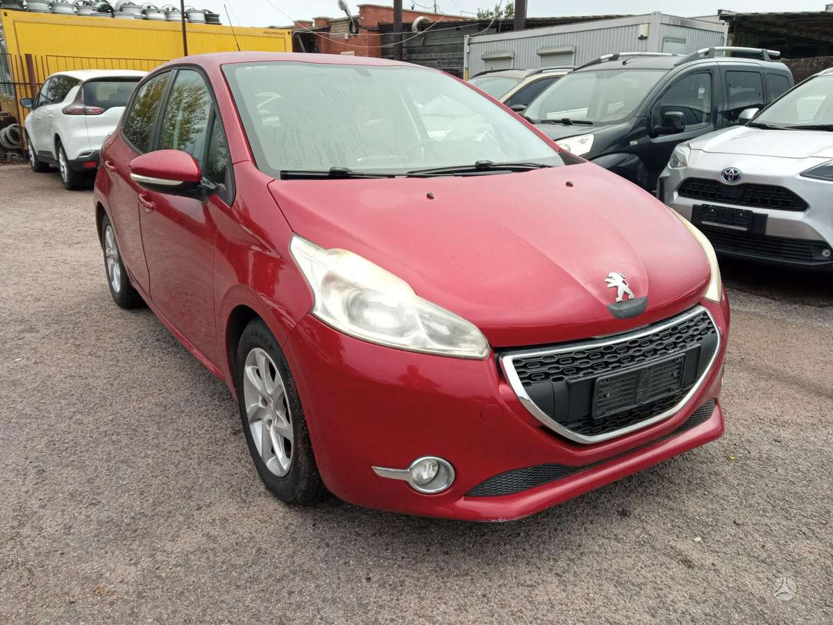 Peugeot 208 - 3