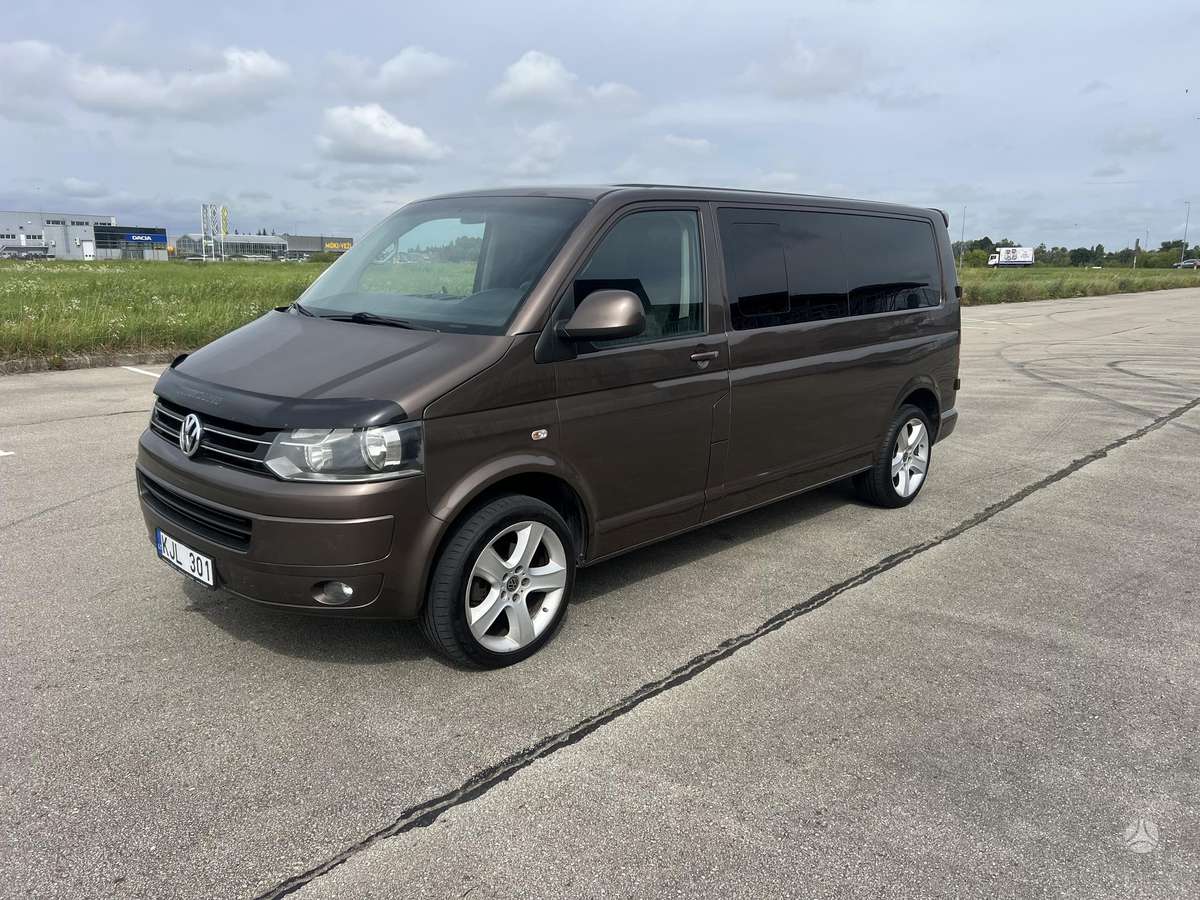 Volkswagen Caravelle - 1