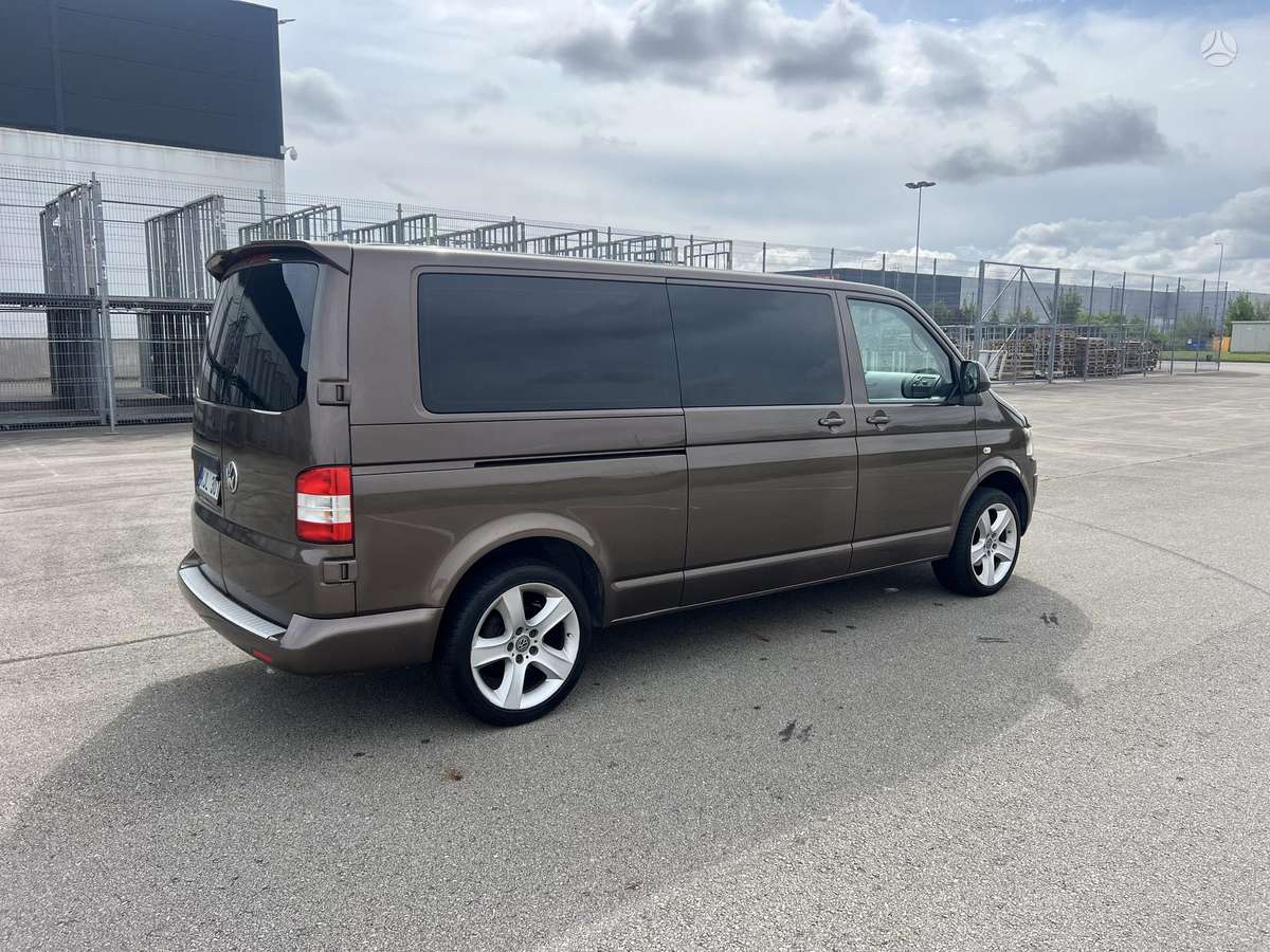 Volkswagen Caravelle - 3