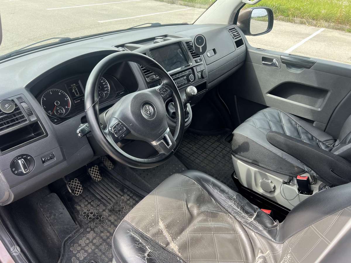 Volkswagen Caravelle - 6