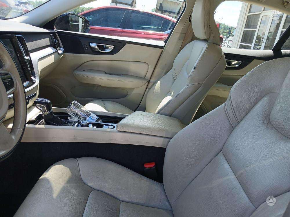 Volvo S60, 2.0 l., Седан