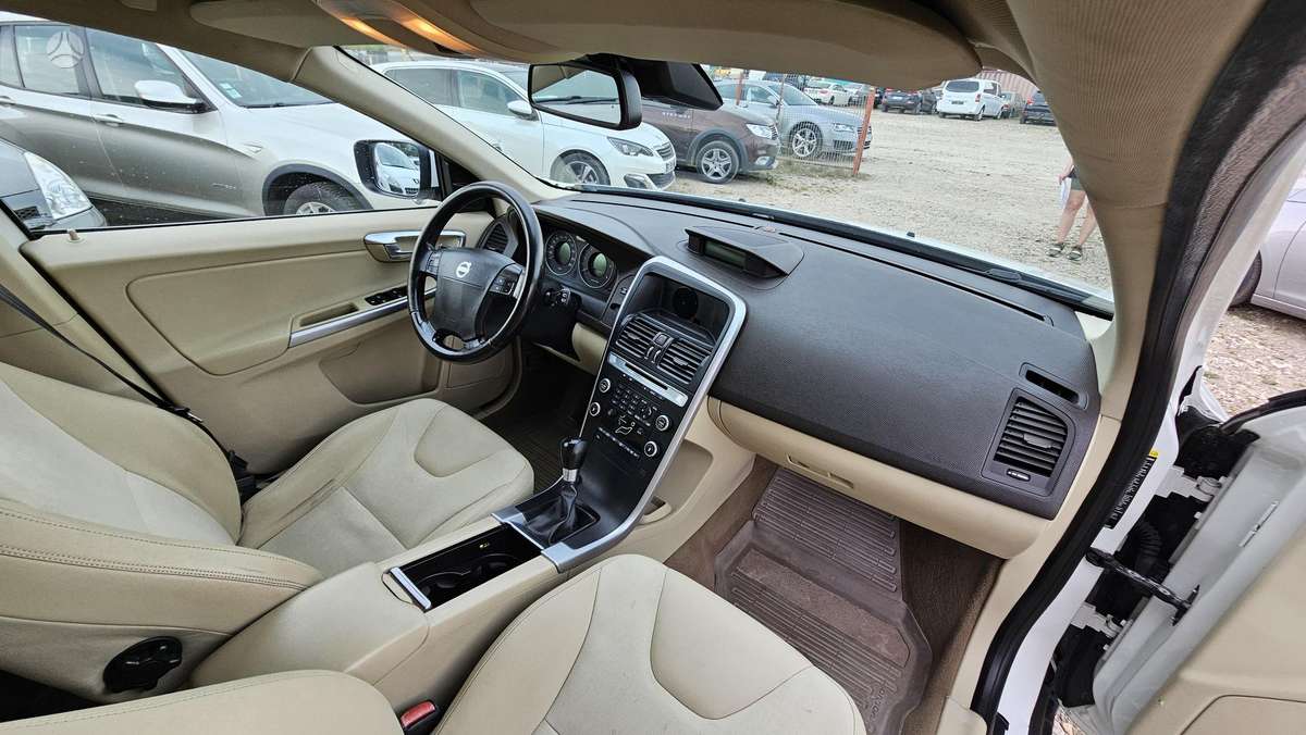 Volvo XC60 - 10