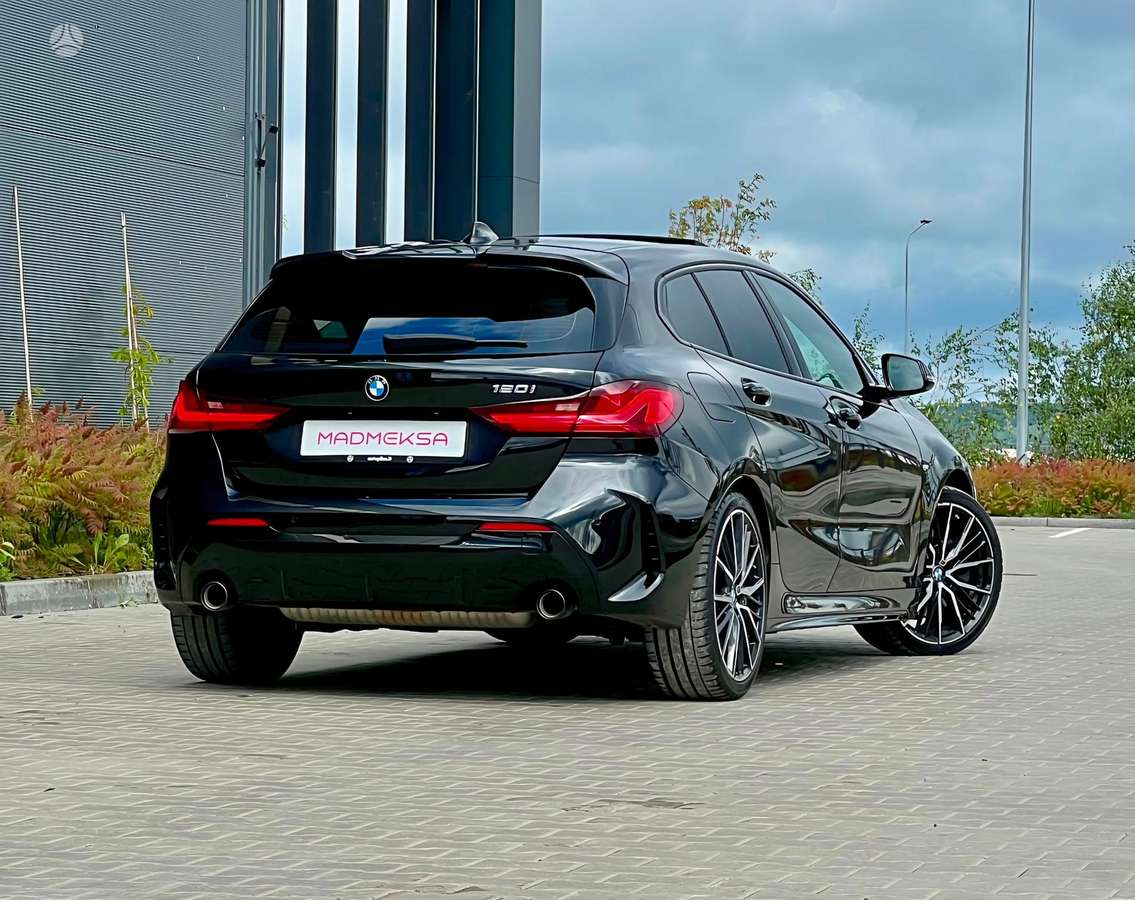 BMW 120, 2.0 l., hatchback