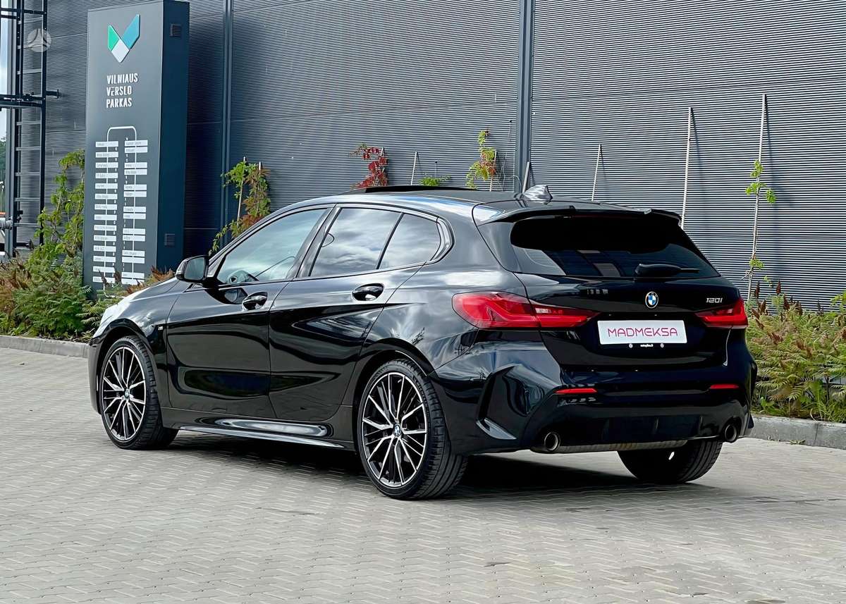 BMW 120, 2.0 l., hatchback