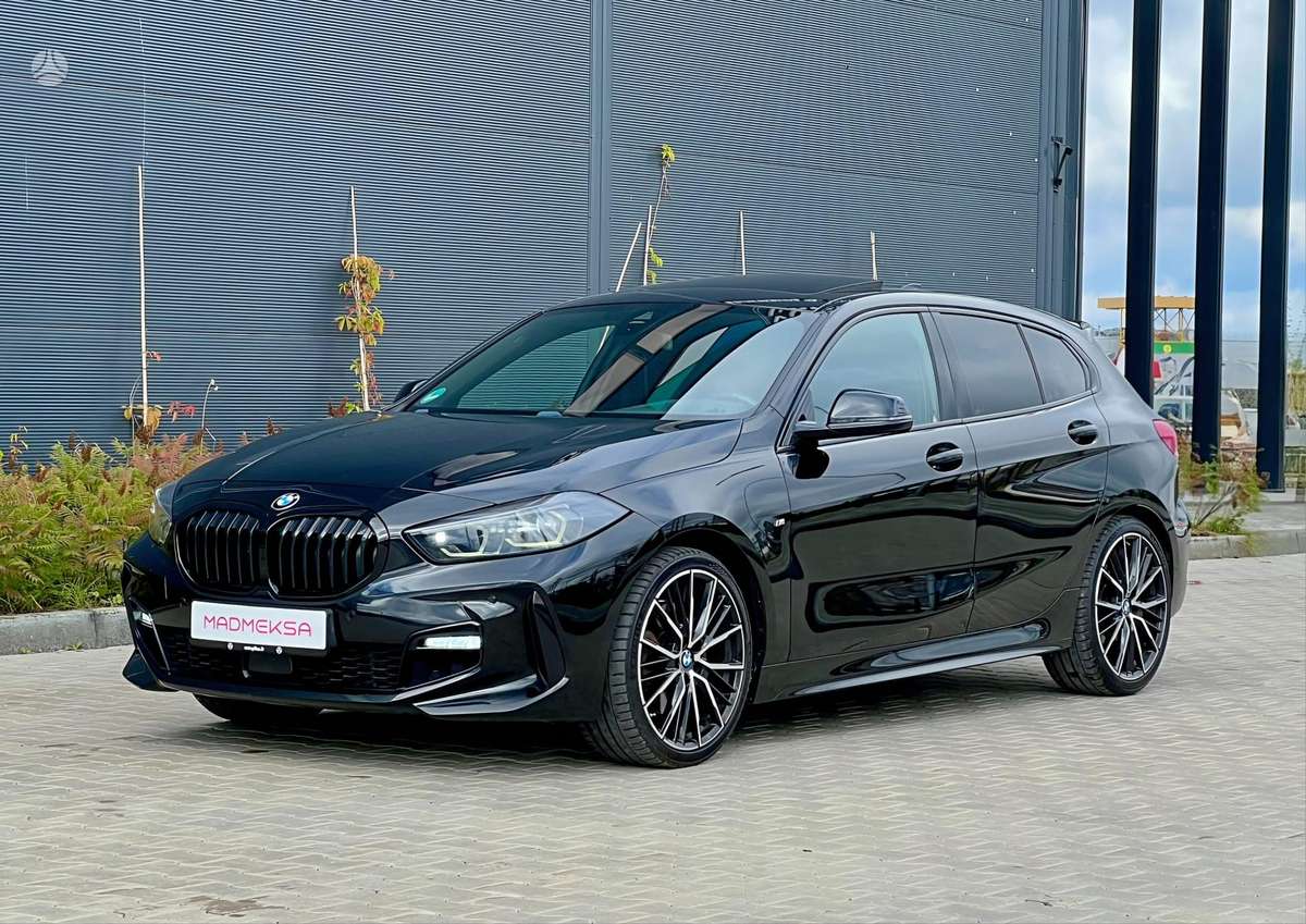 BMW 120, 2.0 l., hatchback