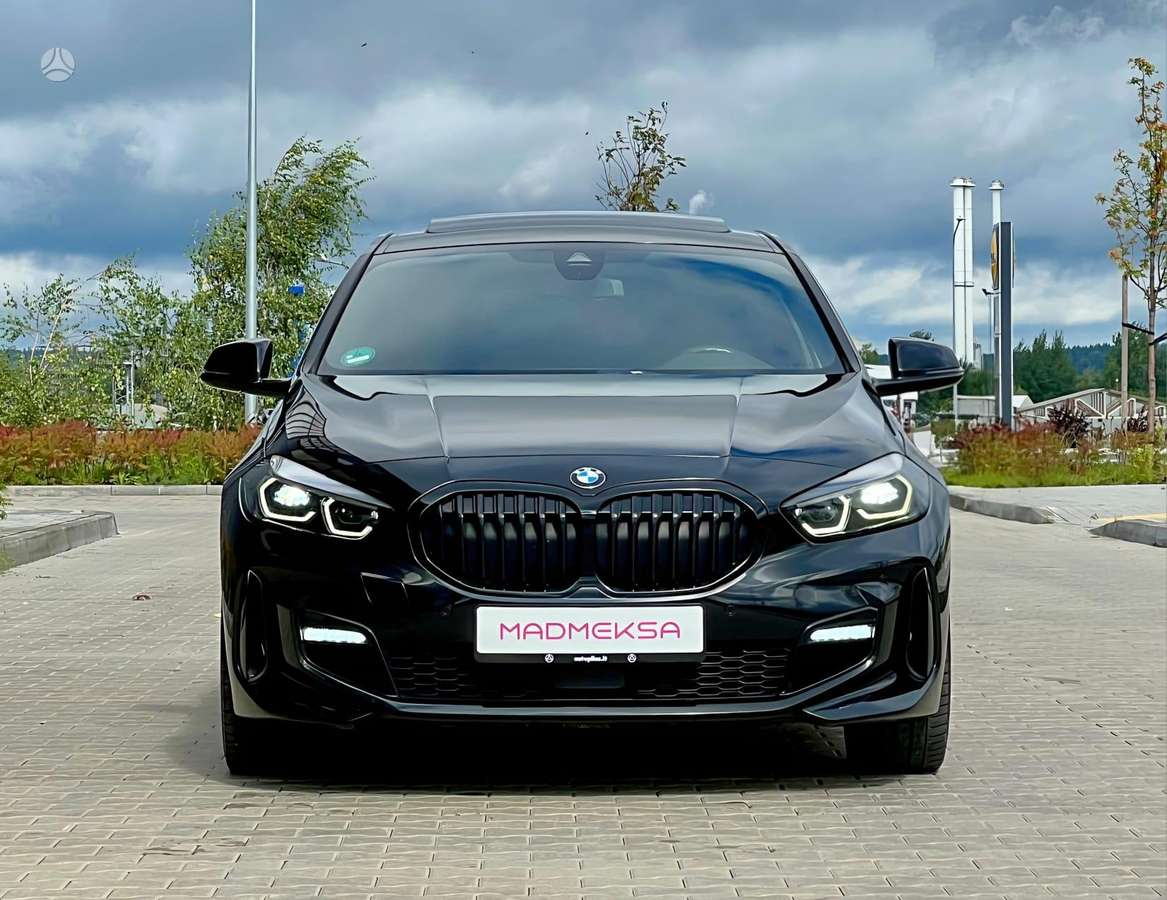 BMW 120, 2.0 l., hatchback