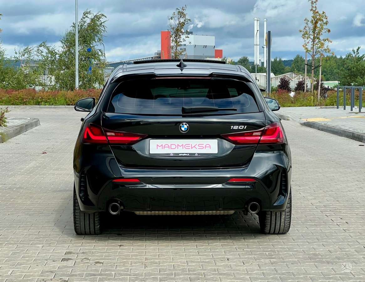 BMW 120, 2.0 l., hatchback