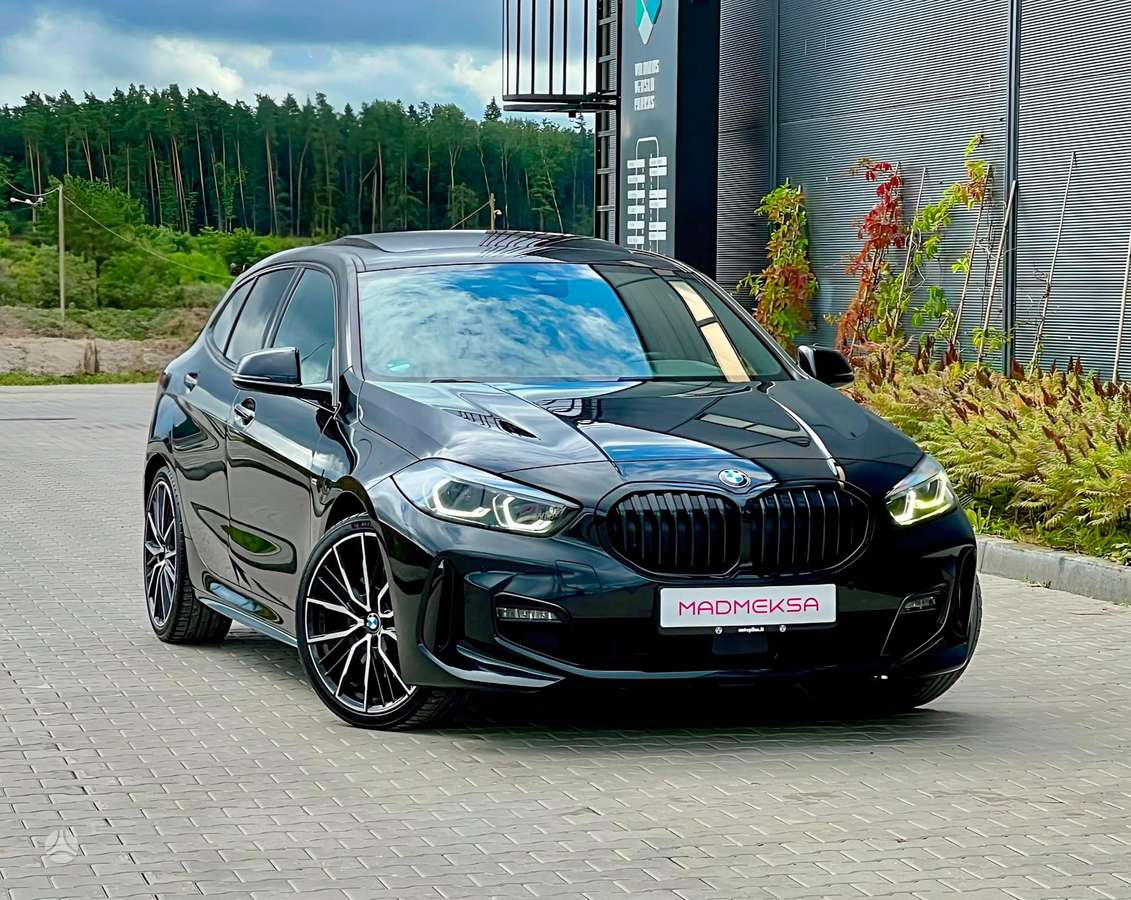 BMW 120, 2.0 l., hatchback