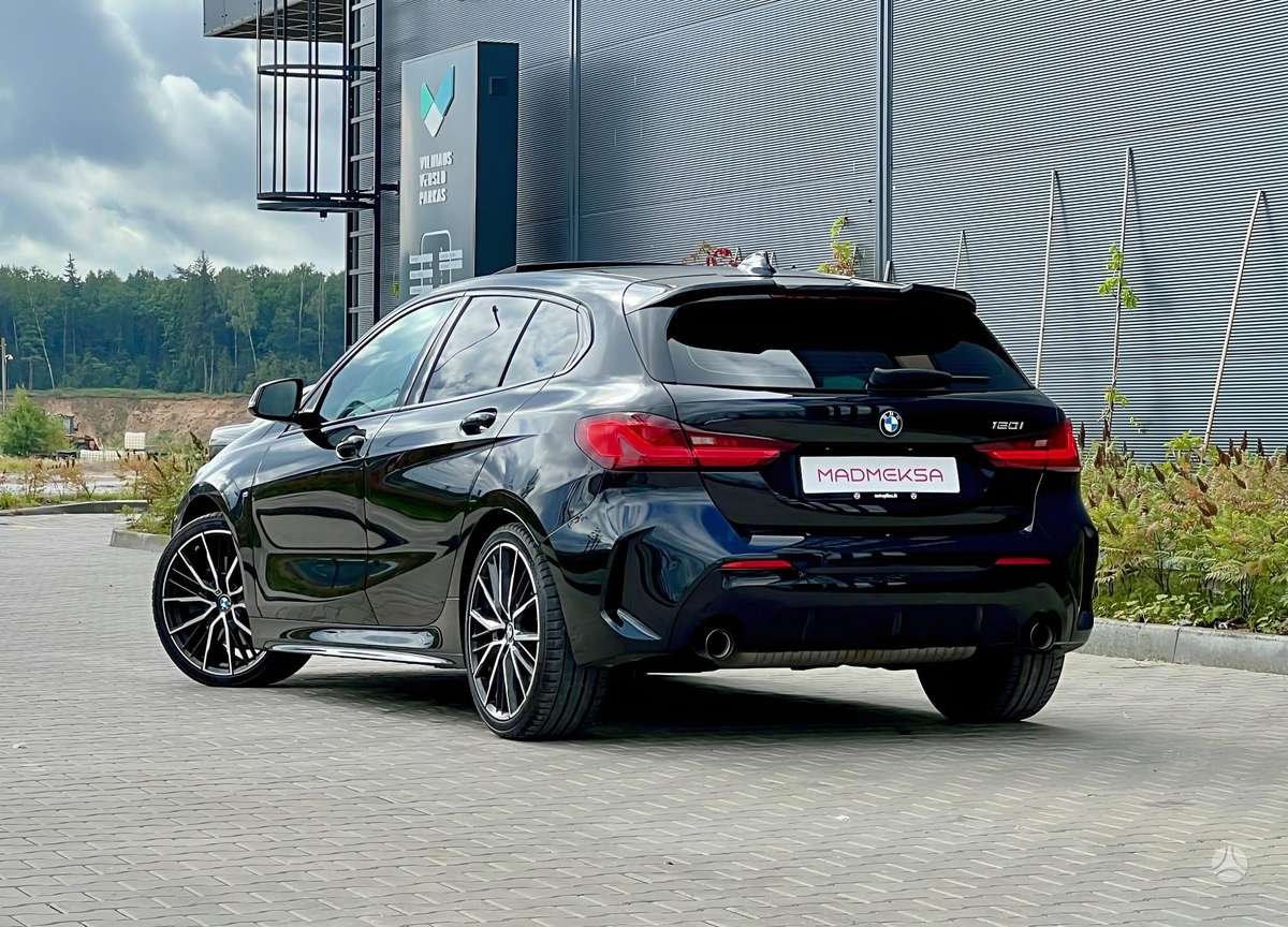BMW 120, 2.0 l., hatchback