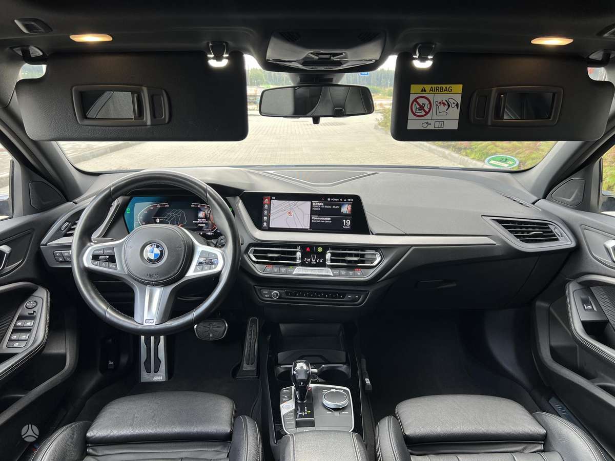 BMW 120, 2.0 l., hatchback
