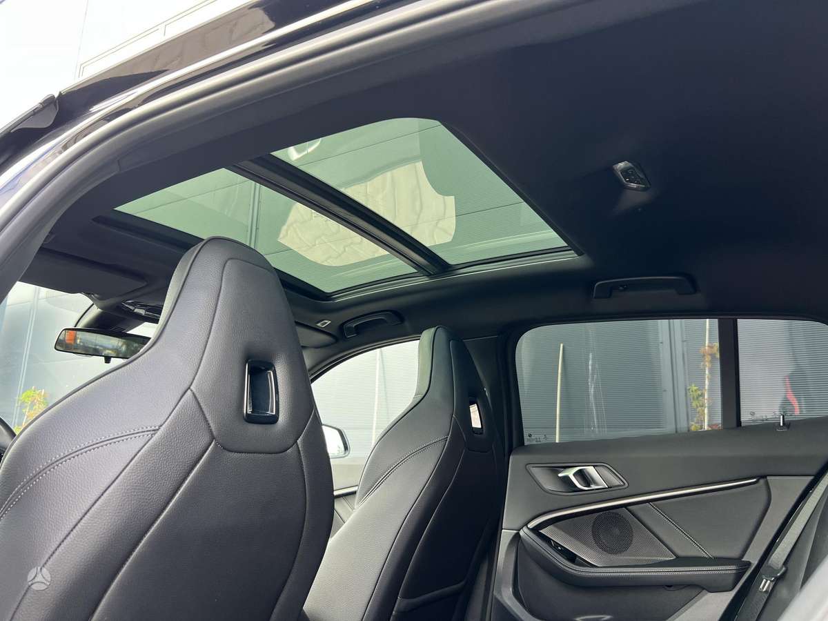 BMW 120, 2.0 l., hatchback