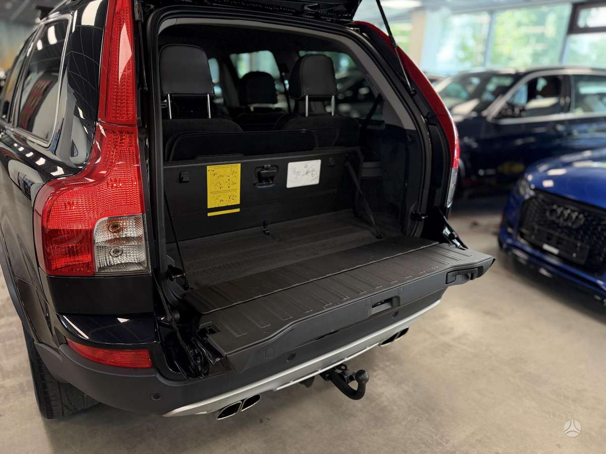 Volvo XC90 - 6