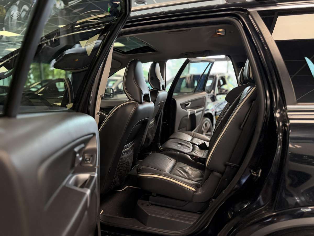 Volvo XC90 - 7