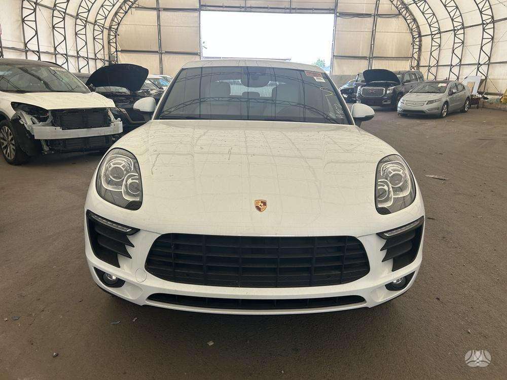 Porsche Macan - 3