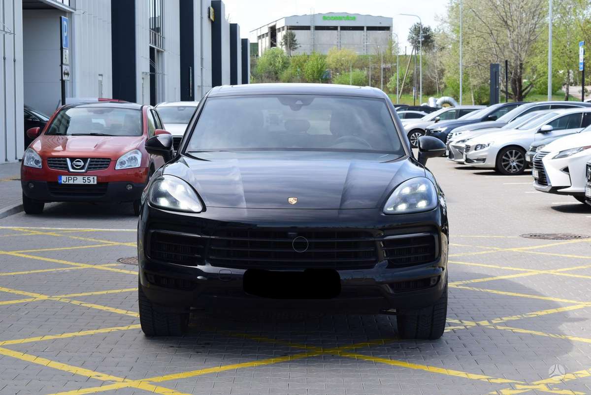 Porsche Cayenne - 2