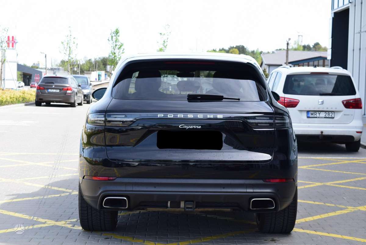 Porsche Cayenne - 5