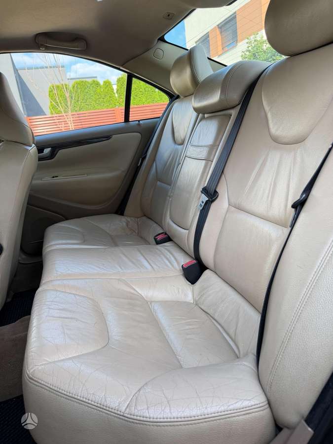 Volvo S60 - 12