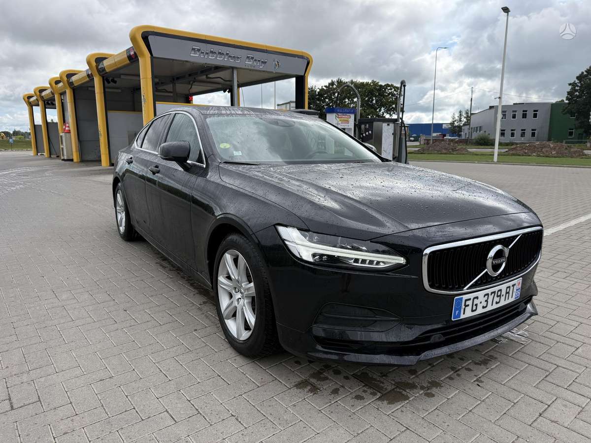 Volvo S90 - 3