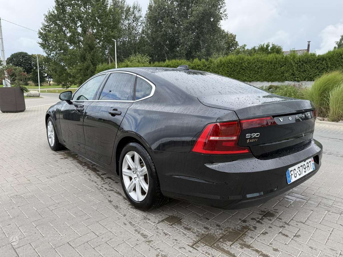 Volvo S90 - 6