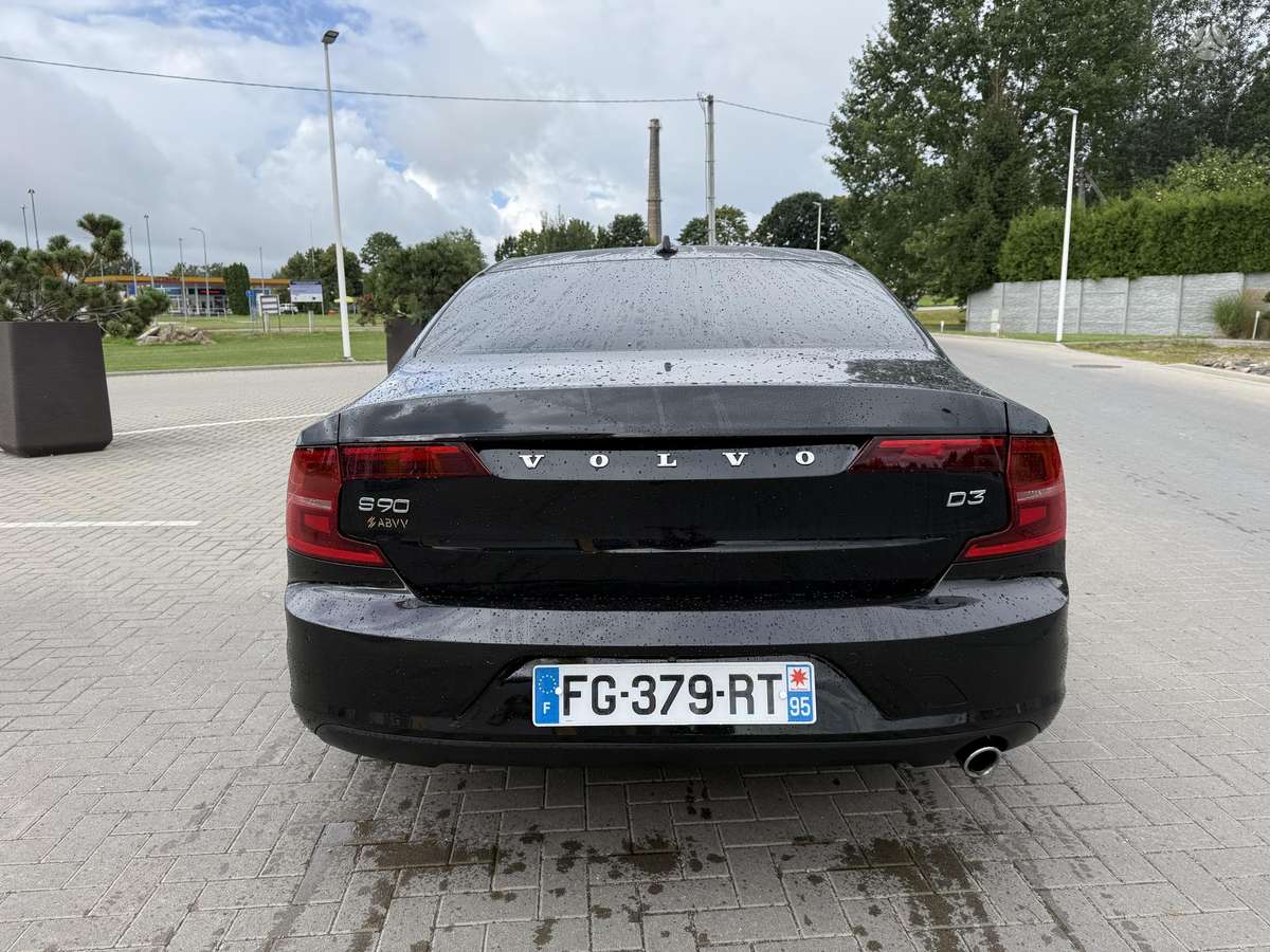 Volvo S90 - 5