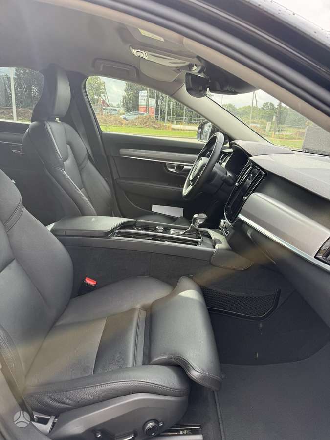 Volvo S90 - 10