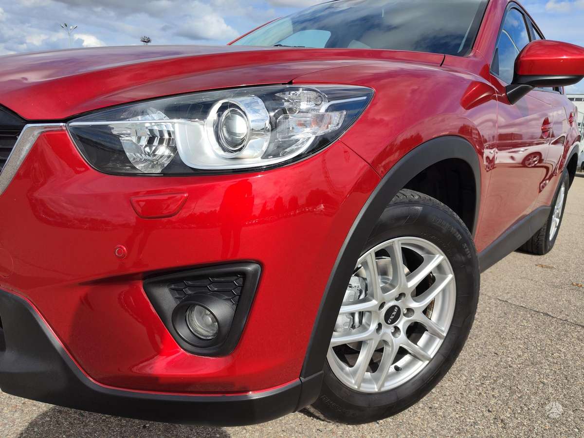 Mazda CX-5, 2.2 l., off-road / crossover