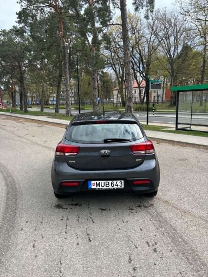 Kia Rio, 1.0 l., hatchback