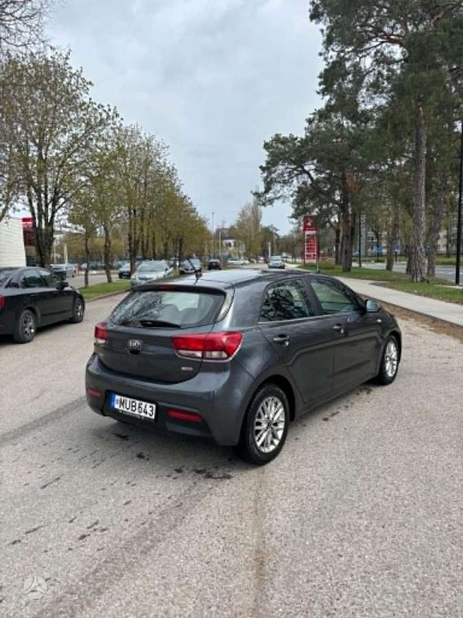 Kia Rio, 1.0 l., hatchback