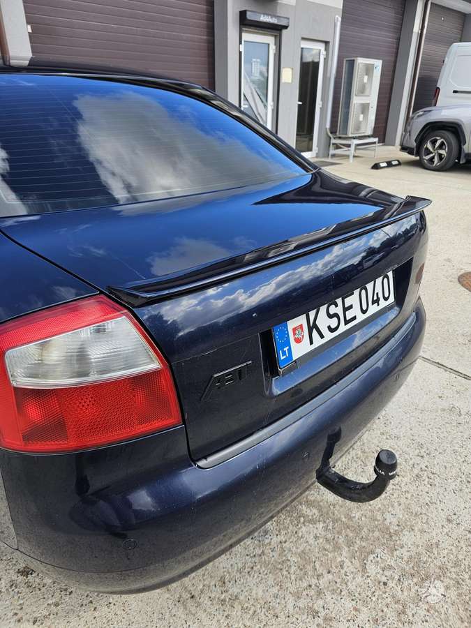 Audi A4, 2.5 l., Седан
