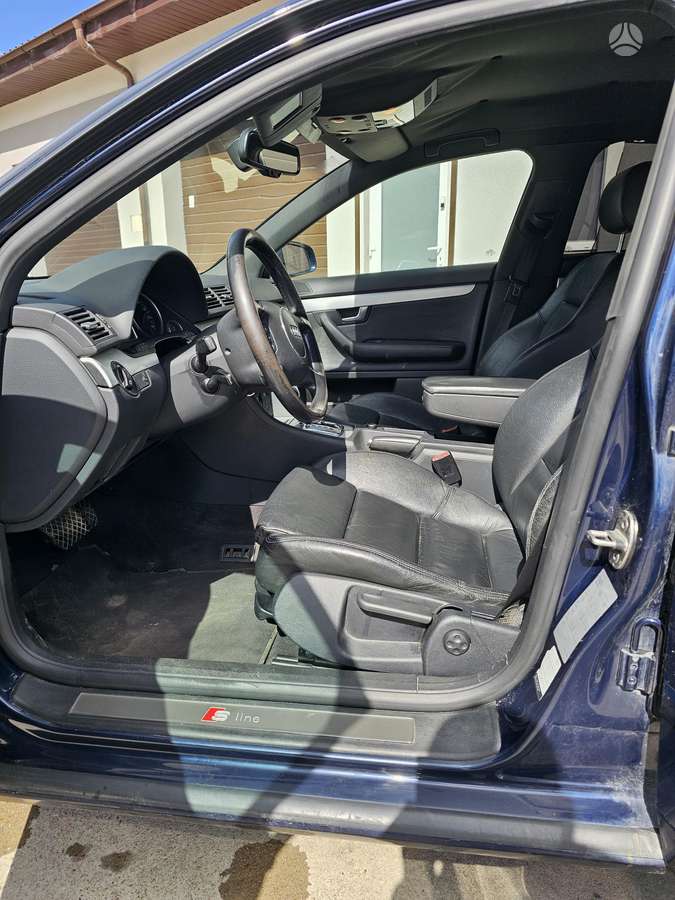 Audi A4, 2.5 l., Седан