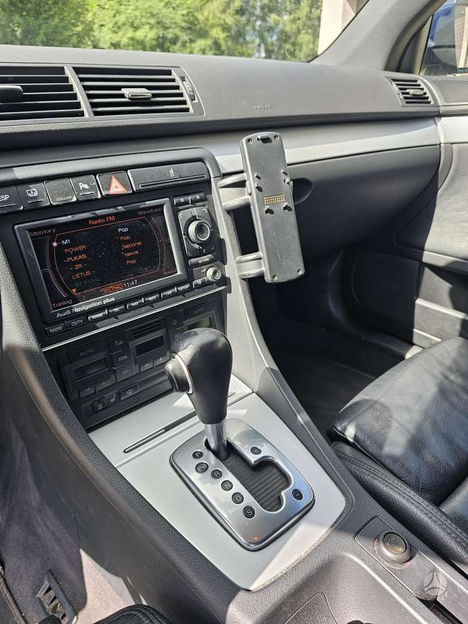 Audi A4, 2.5 l., Седан