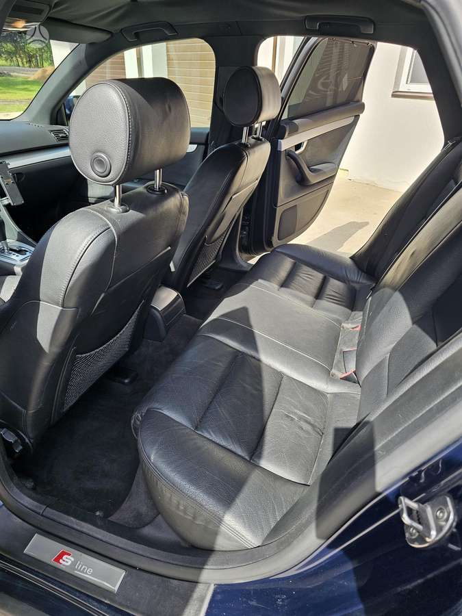 Audi A4, 2.5 l., Седан