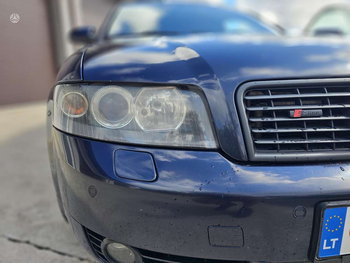 Audi A4, 2.5 l., Седан