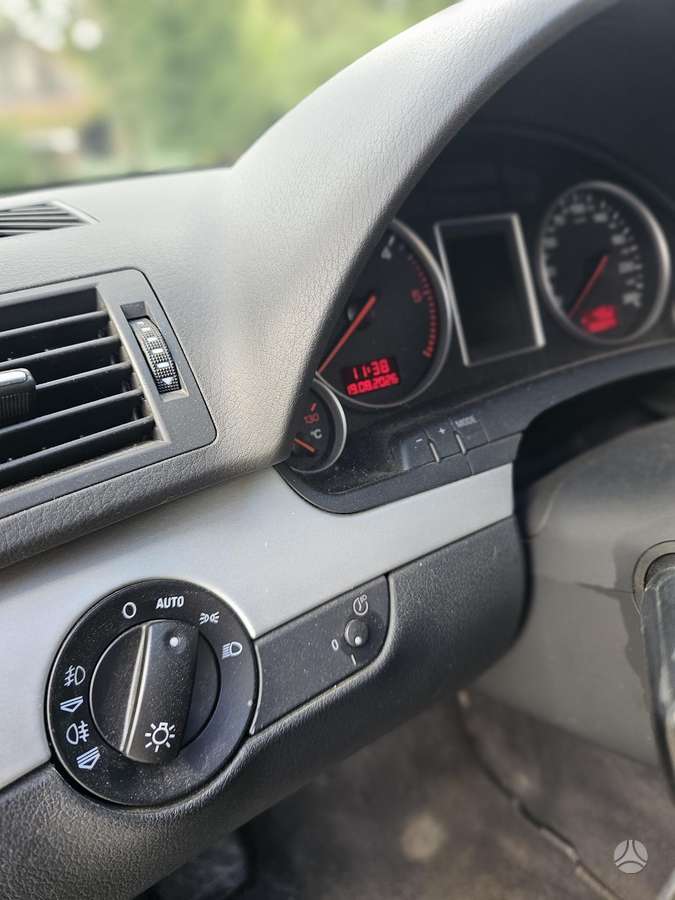 Audi A4, 2.5 l., Седан